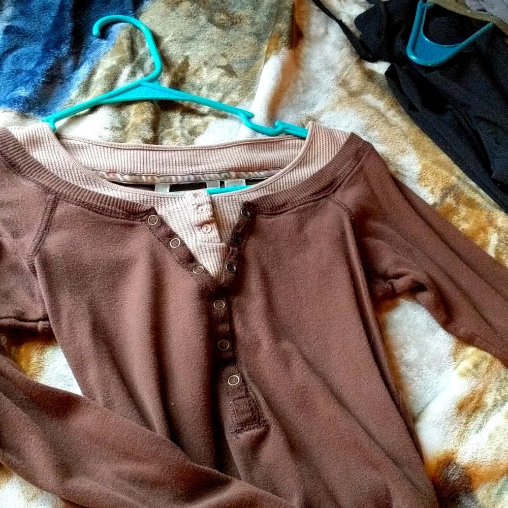 Cute brown long sleeve shirt